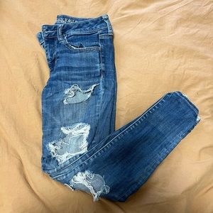american eagle ripped skinny jeans - size 4